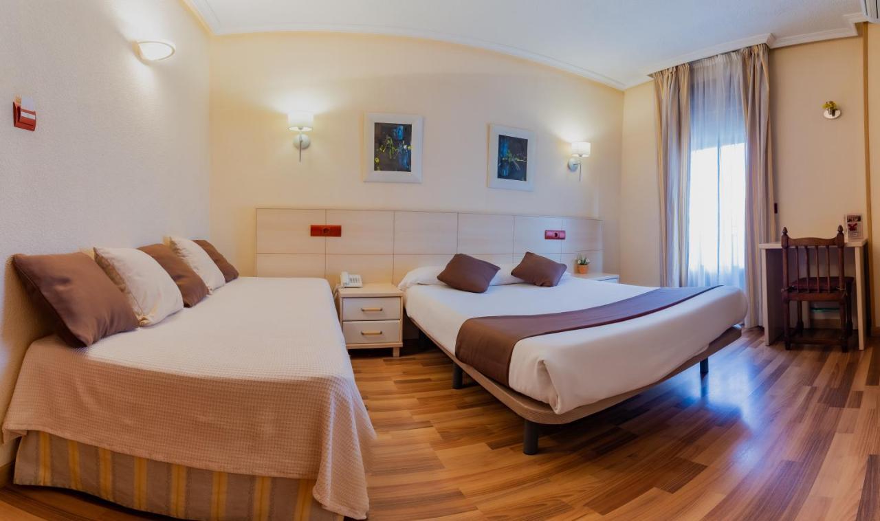 Hostal Rural El Cano By Vivere Stays Alpedrete Exterior foto