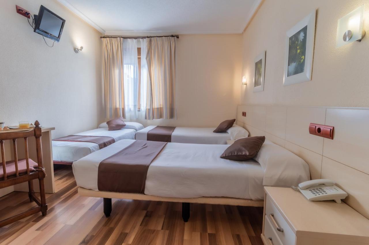 Hostal Rural El Cano By Vivere Stays Alpedrete Exterior foto