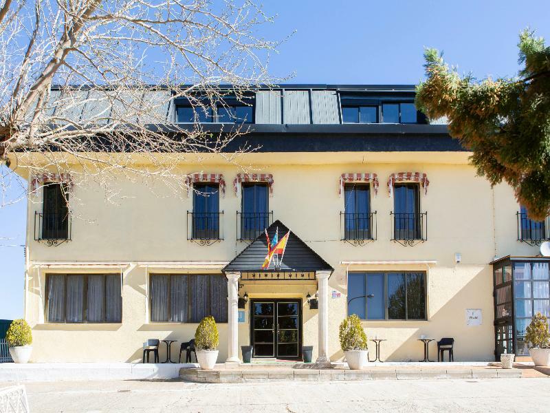 Hostal Rural El Cano By Vivere Stays Alpedrete Exterior foto