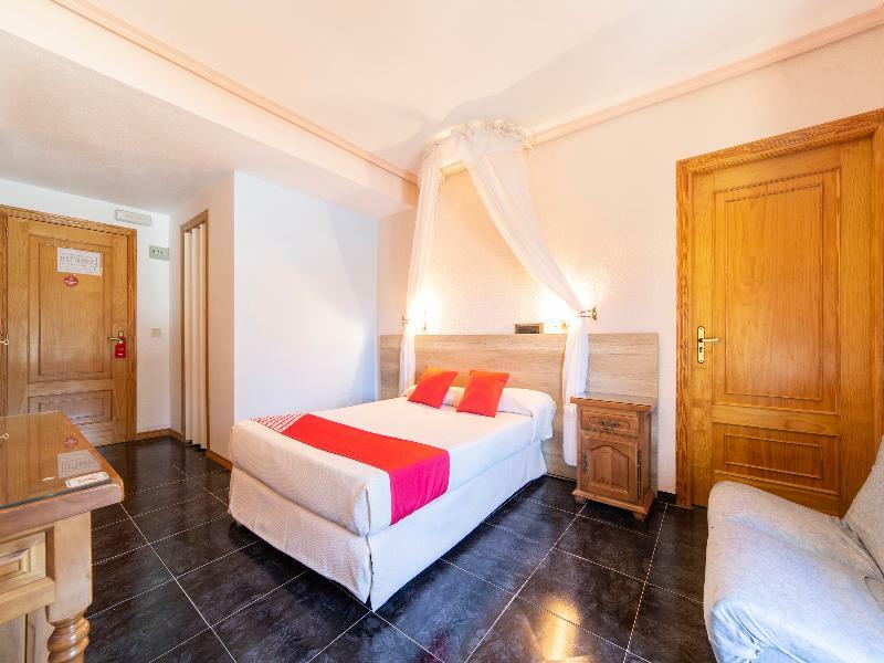 Hostal Rural El Cano By Vivere Stays Alpedrete Exterior foto
