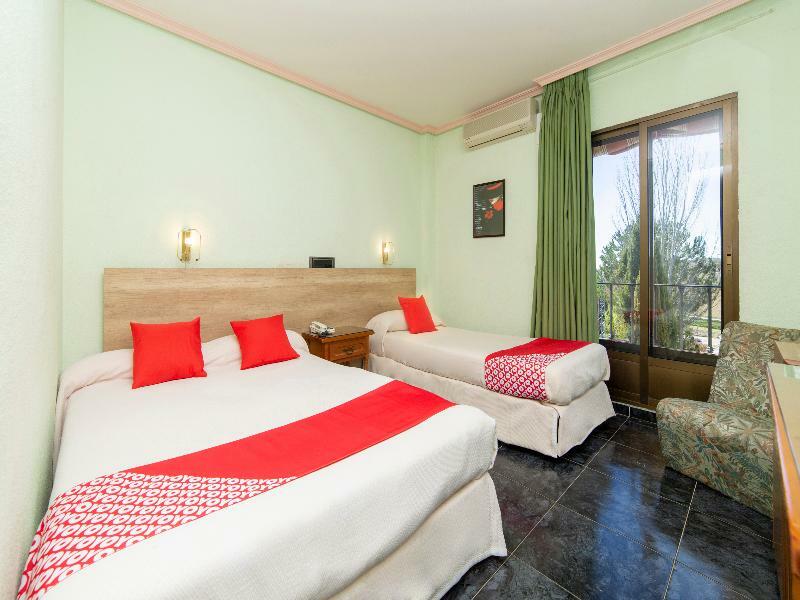 Hostal Rural El Cano By Vivere Stays Alpedrete Exterior foto