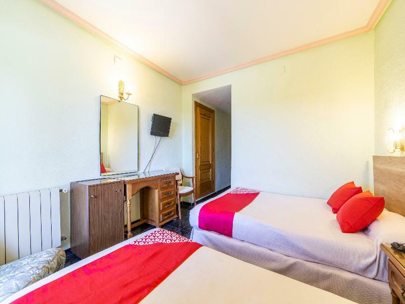 Hostal Rural El Cano By Vivere Stays Alpedrete Exterior foto