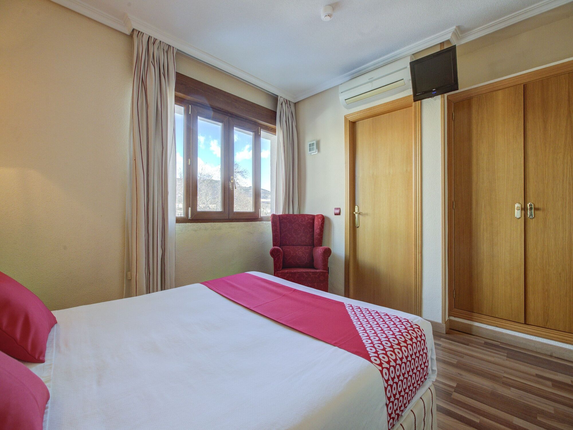 Hostal Rural El Cano By Vivere Stays Alpedrete Exterior foto